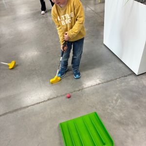 Minigolf in de opvang 